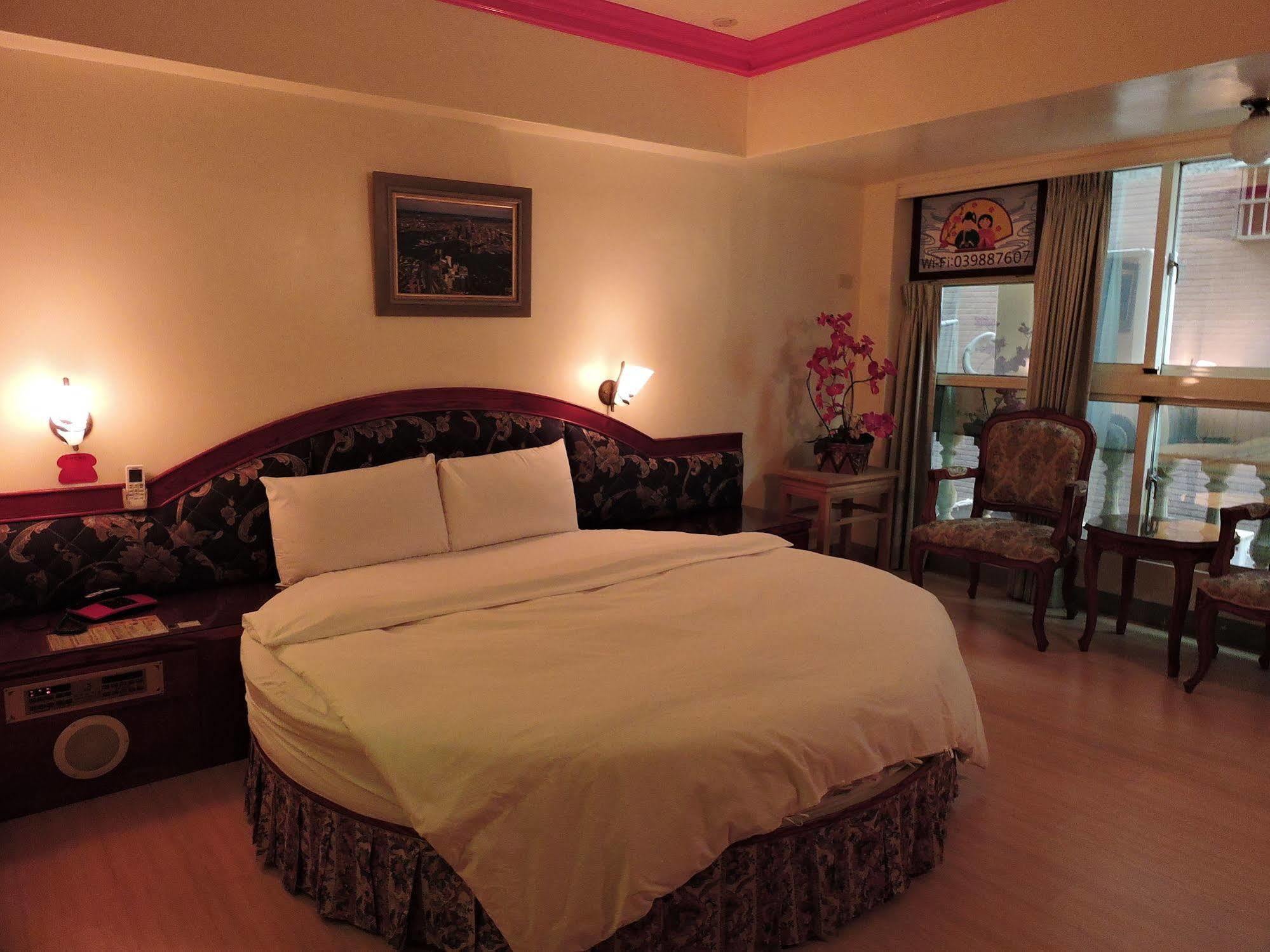 Longchi Hot-Spring Hotel Jiaoxi Bagian luar foto